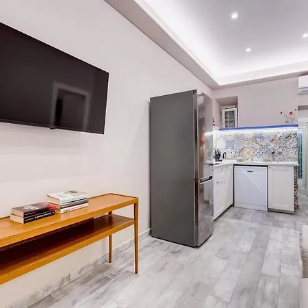 Luxurysistershouse 2 Min Colosseum Apartment