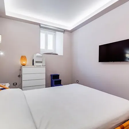 Luxurysistershouse 2 Min Colosseum *