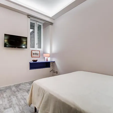 Luxurysistershouse 2 Min Colosseum